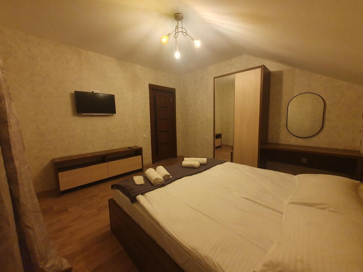 Gesh House Apartment Borjomi Bagian luar foto