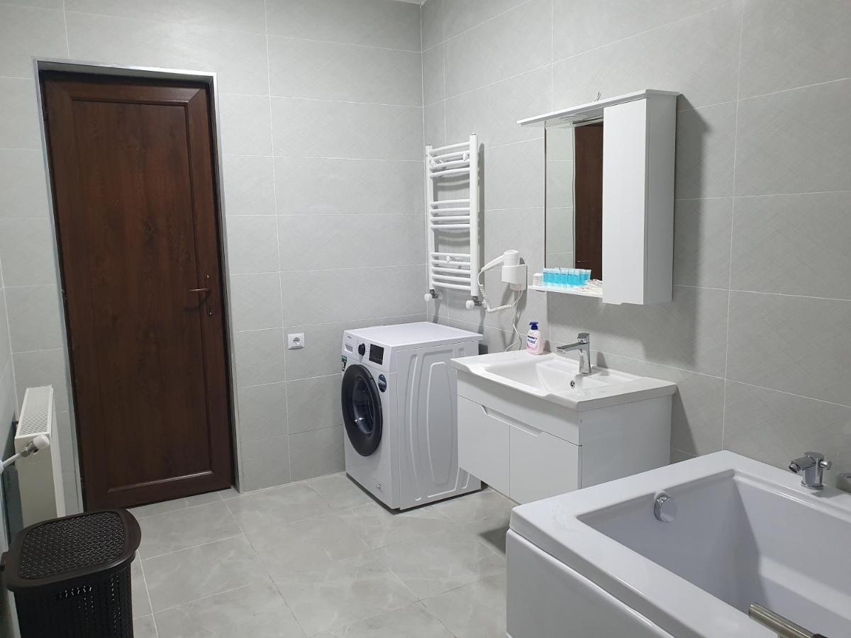 Gesh House Apartment Borjomi Bagian luar foto