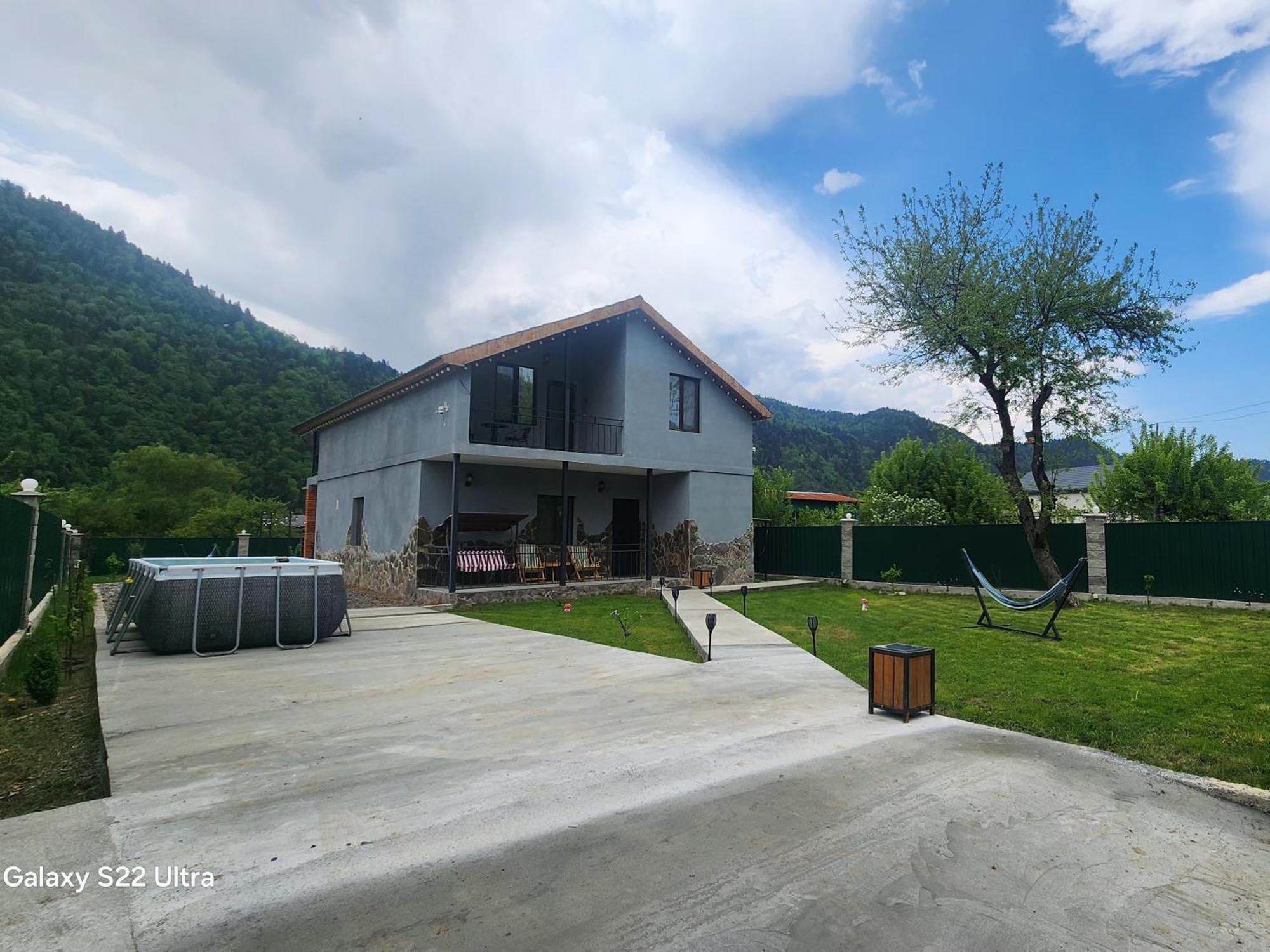 Gesh House Apartment Borjomi Bagian luar foto