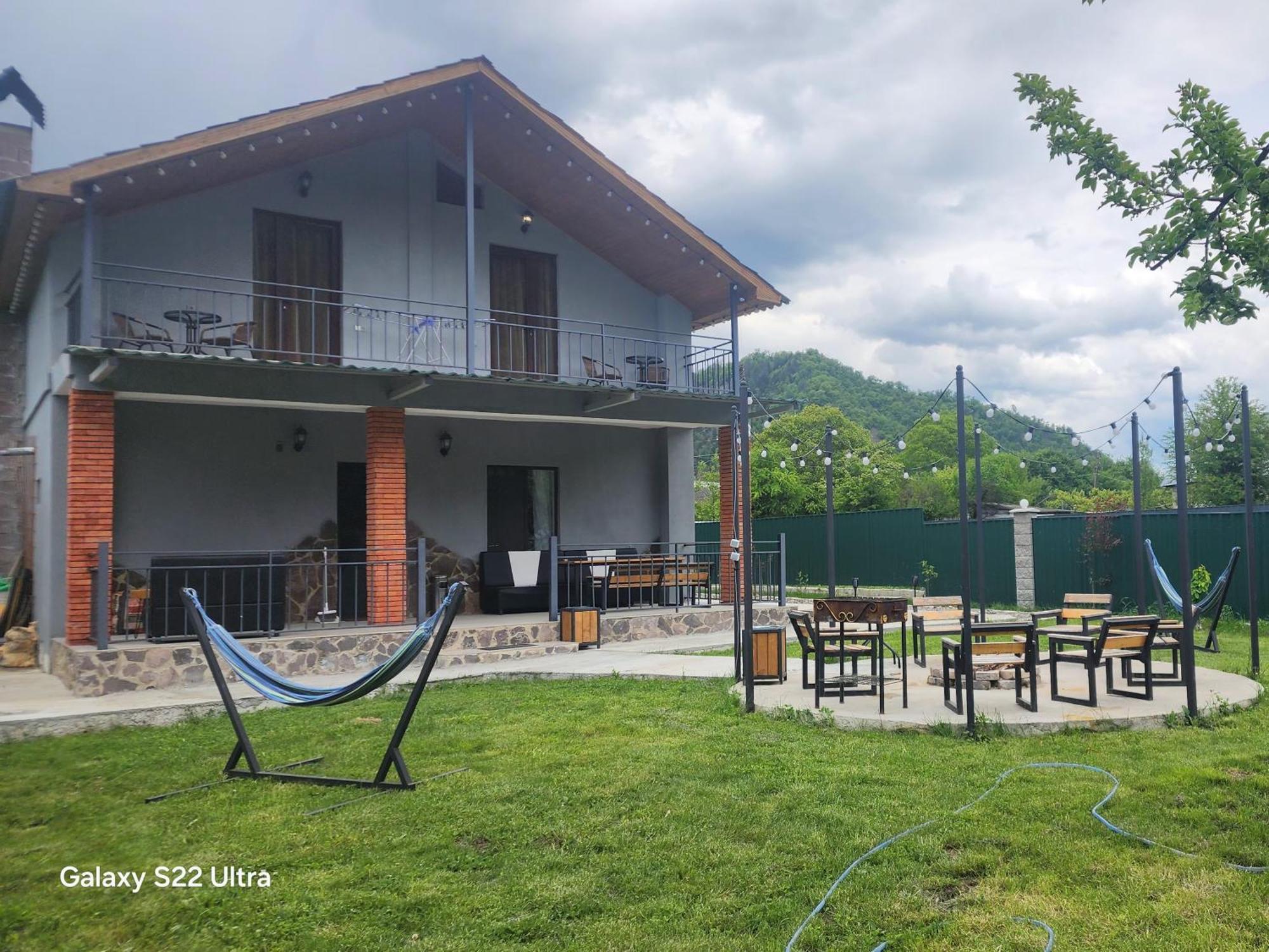 Gesh House Apartment Borjomi Bagian luar foto