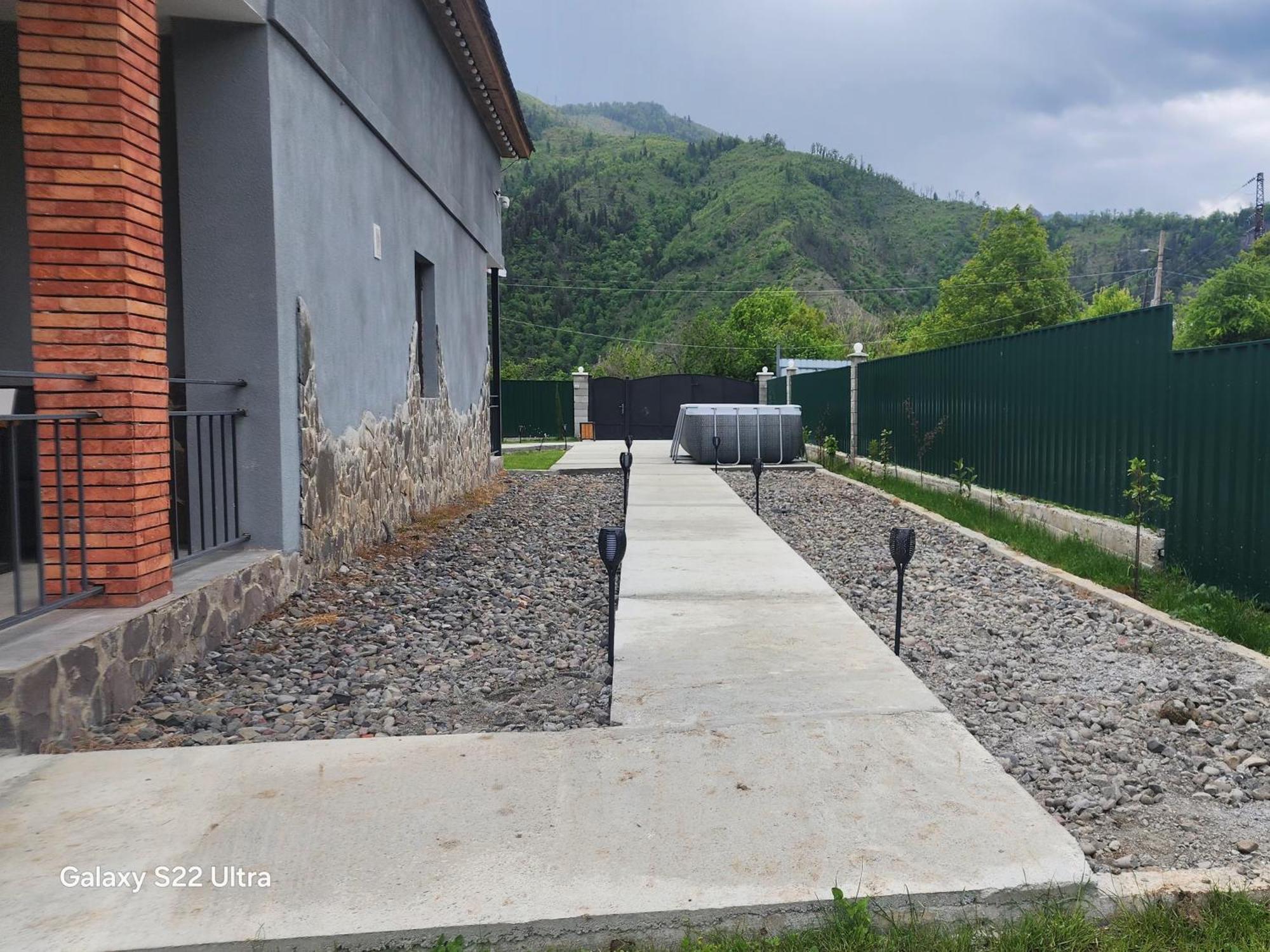Gesh House Apartment Borjomi Bagian luar foto